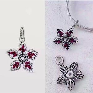 STRANGER THINGS S925 Sterling Silver Demogorgon Charm NWOT⚡